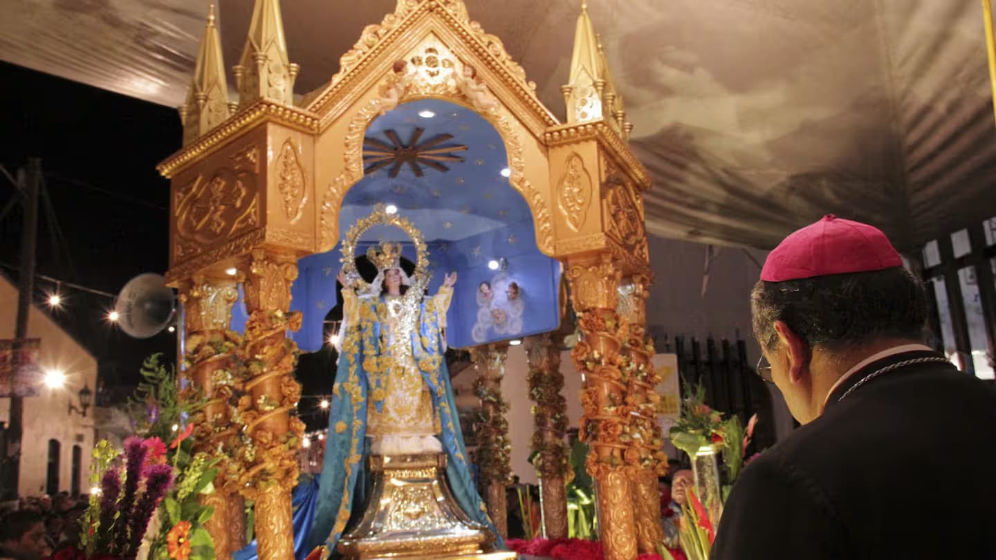A century-old vow to the Virgin of Caridad